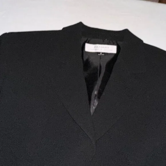 Tahari Wms Black fully lined 2 piece Pants Suit size 8 - Picture 9 of 14